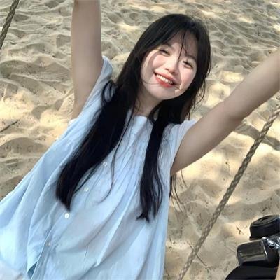 黄阿丽:小眼镜蛇